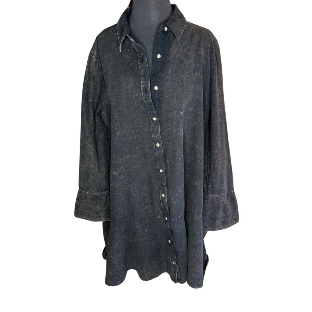 Wild Fable Black Button-Up Tunic